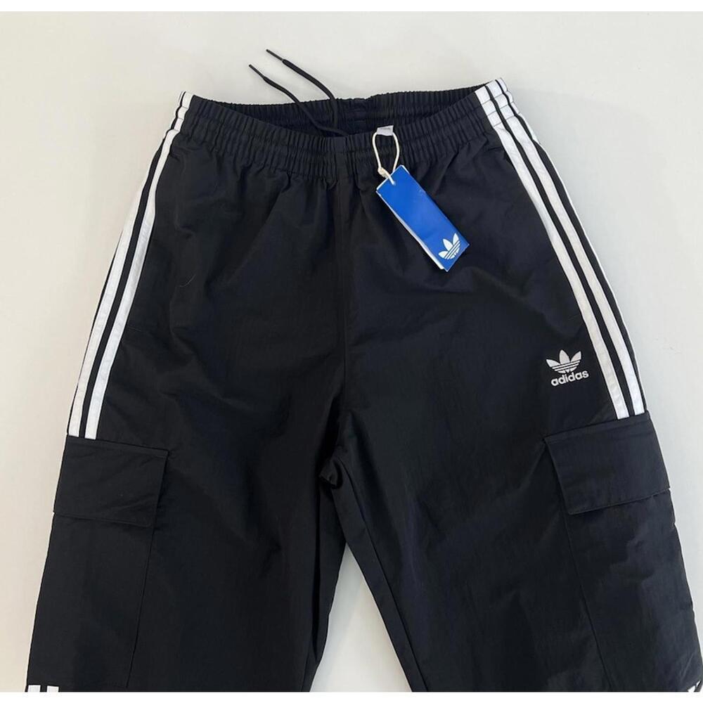 $80 Men’s ADIDAS ORIGINALS CARGO Trefoil Track PANTS Small HR3364 Black White - Picture 9 of 10